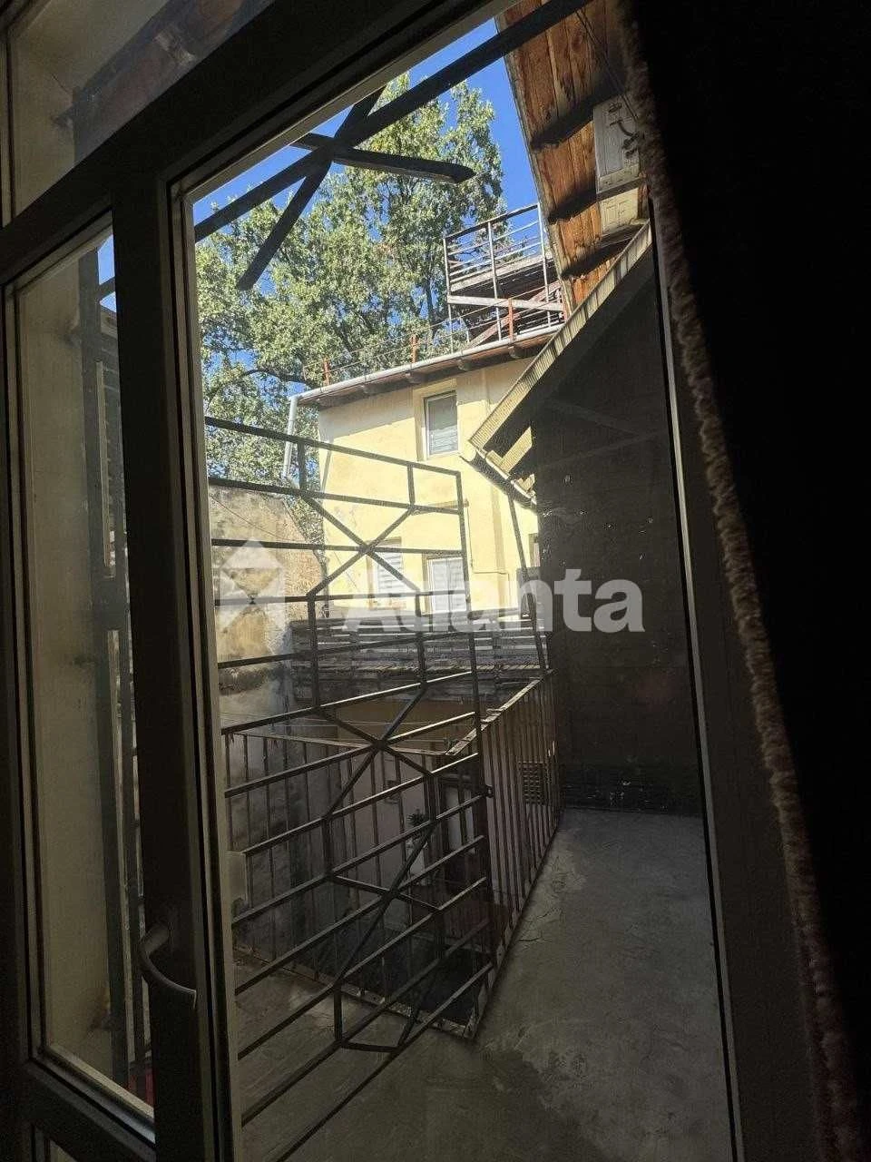 7-кімнатна квартира
173,1 м²
у самому центрі Львова, проїзд