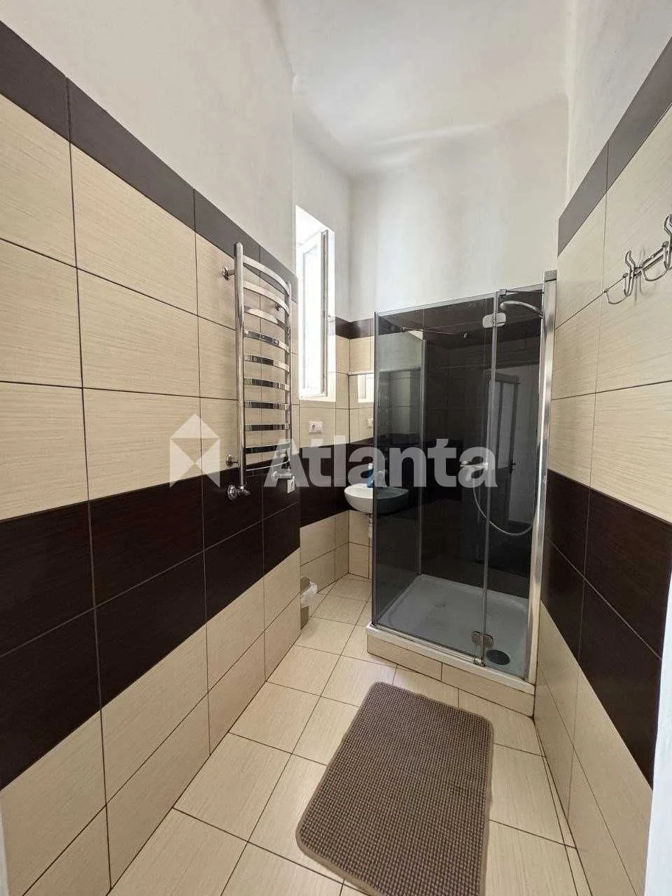 7-кімнатна квартира
173,1 м²
у самому центрі Львова, проїзд