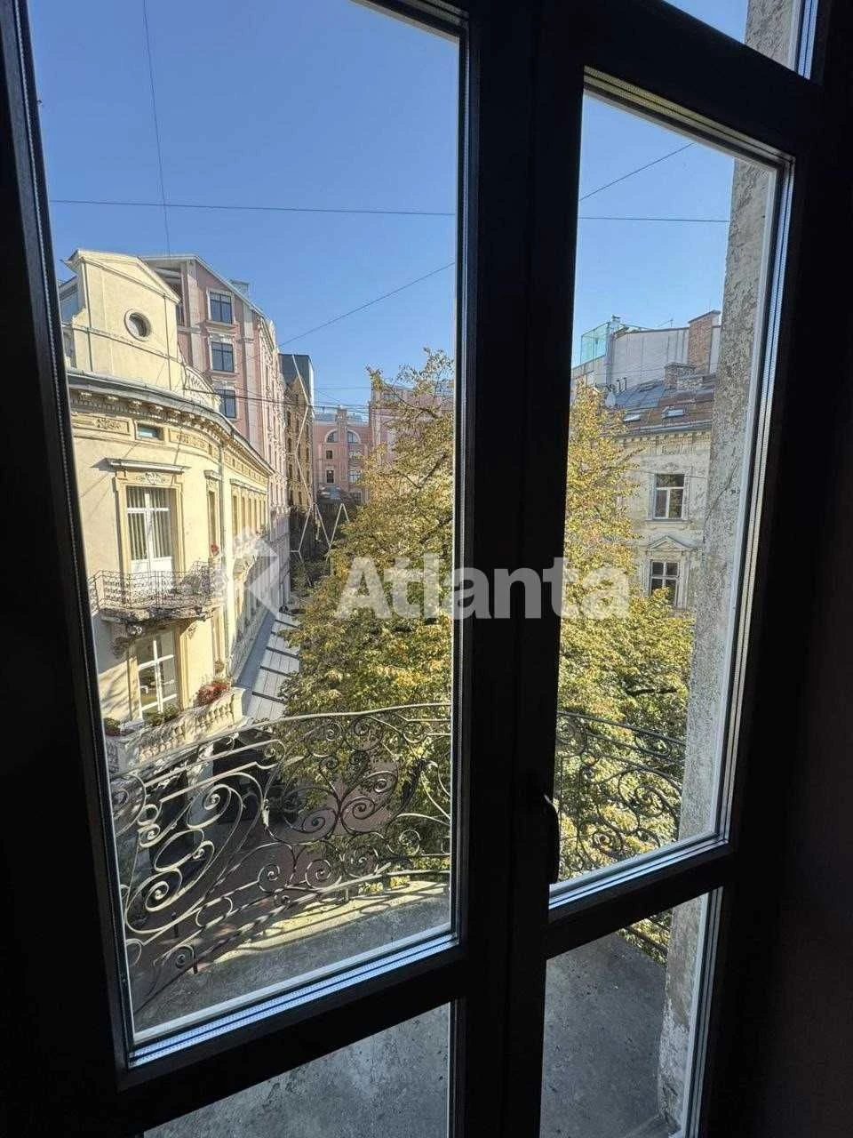 7-кімнатна квартира
173,1 м²
у самому центрі Львова, проїзд