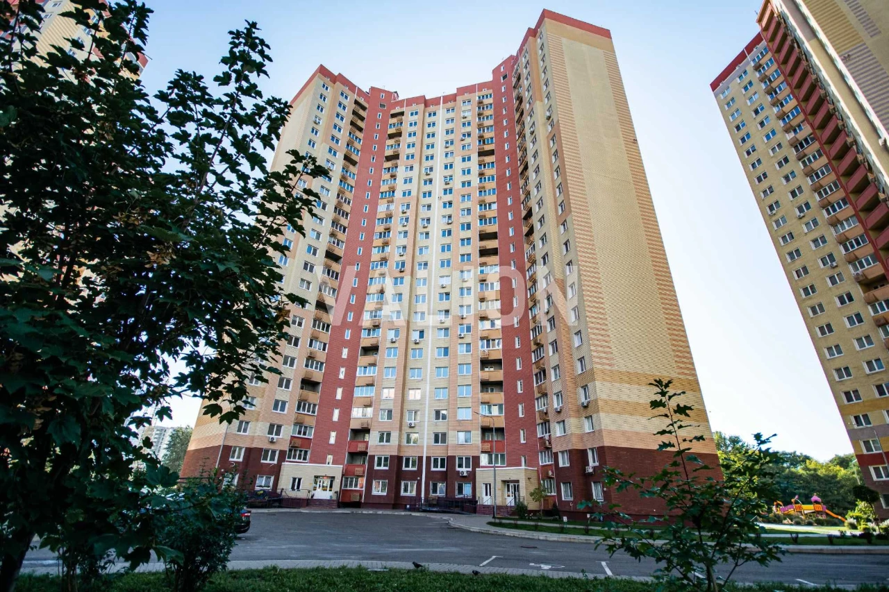 Без комиссии: Продажа 2-комнатной квартиры, тип жилья: квартира, ЖК "Еврика", 2Б-2
