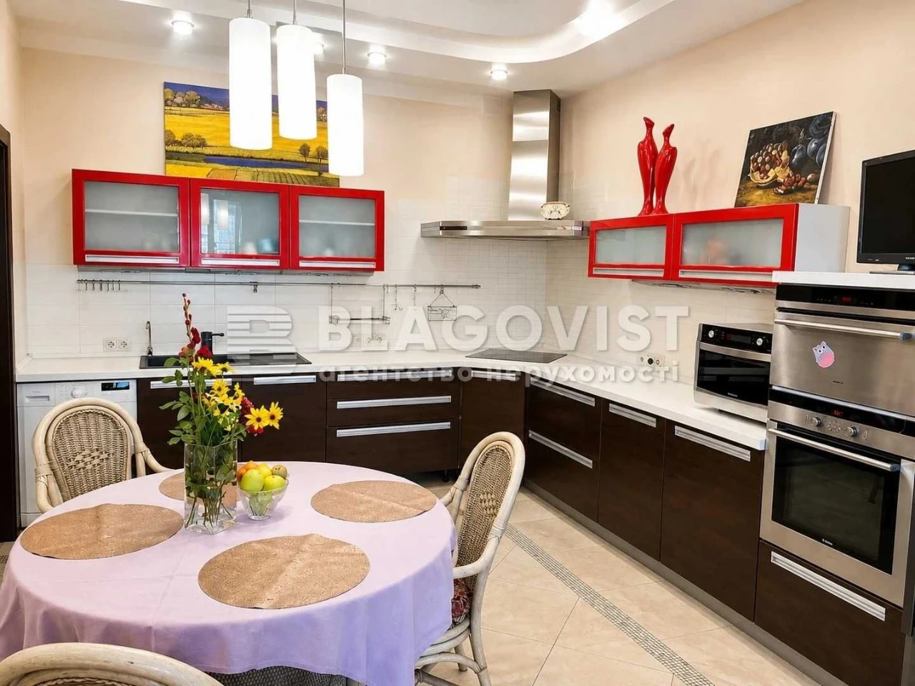 Продаж 2-кімн. квартири 80 м.кв. з гарним ремонтом. Оболонь,