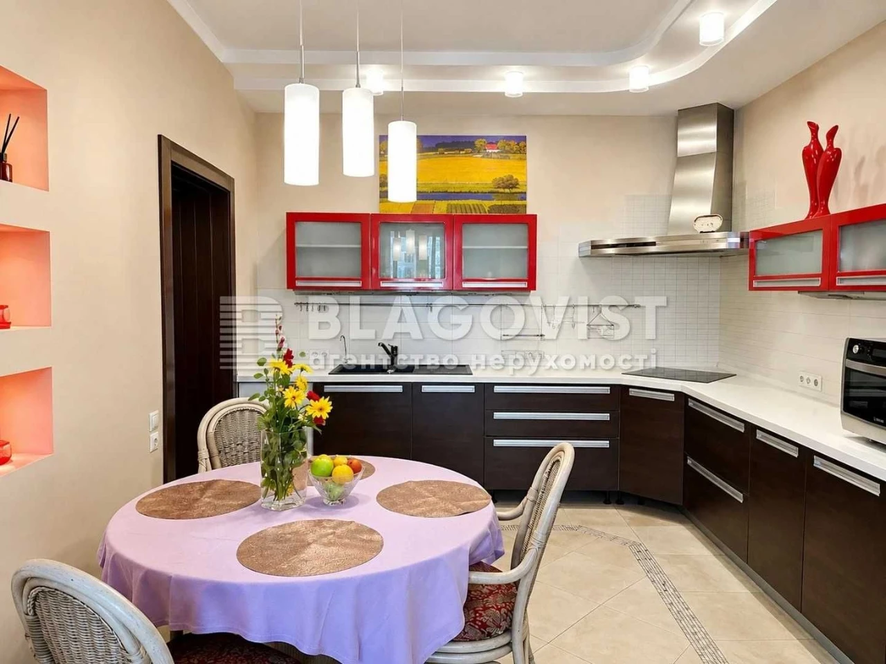 Продаж 2-кімн. квартири 80 м.кв. з гарним ремонтом. Оболонь,