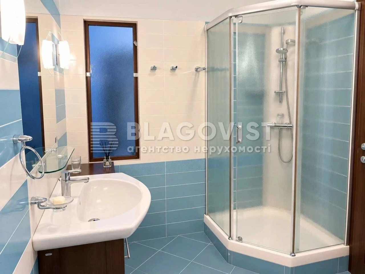 Продаж 2-кімн. квартири 80 м.кв. з гарним ремонтом. Оболонь,