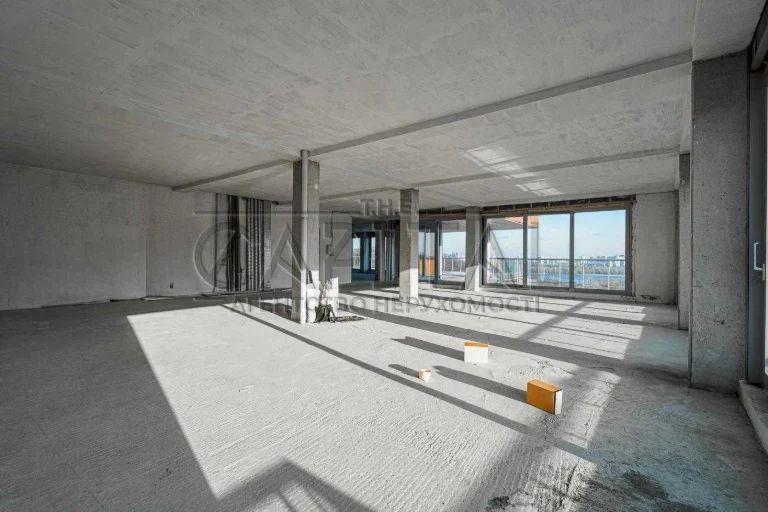 Apartment for Sale, Lomakivs'ka Street, Zvirynets
