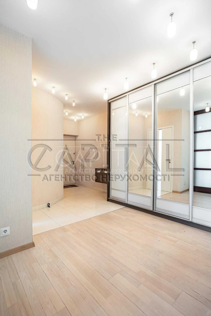 Sale/Apartment/110 sq.m/Kyiv/Darnytskyi