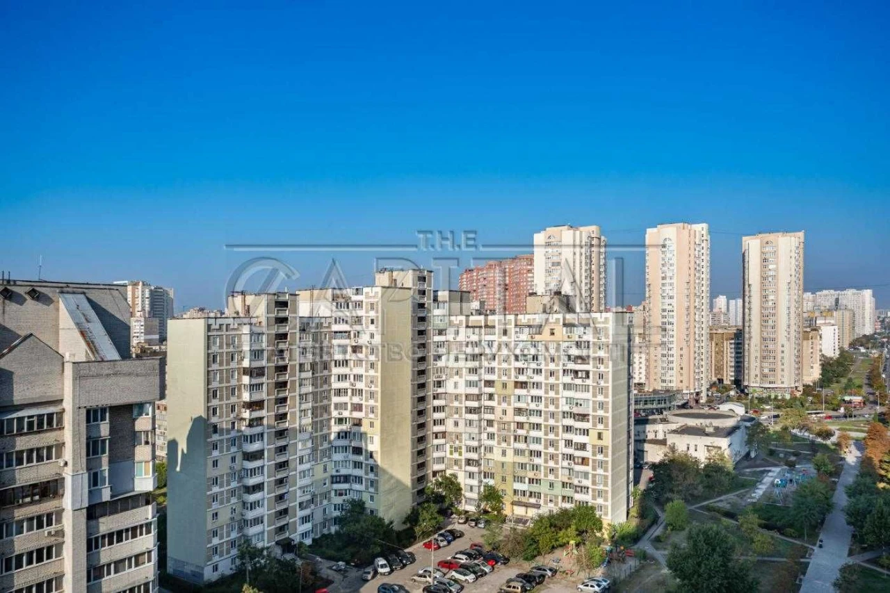 Sale/Apartment/110 sq.m/Kyiv/Darnytskyi
