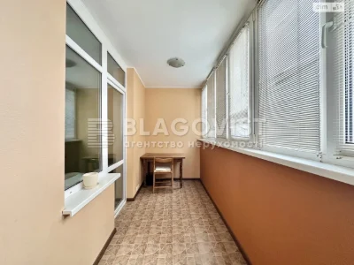 Продается Квартира в Позняках
