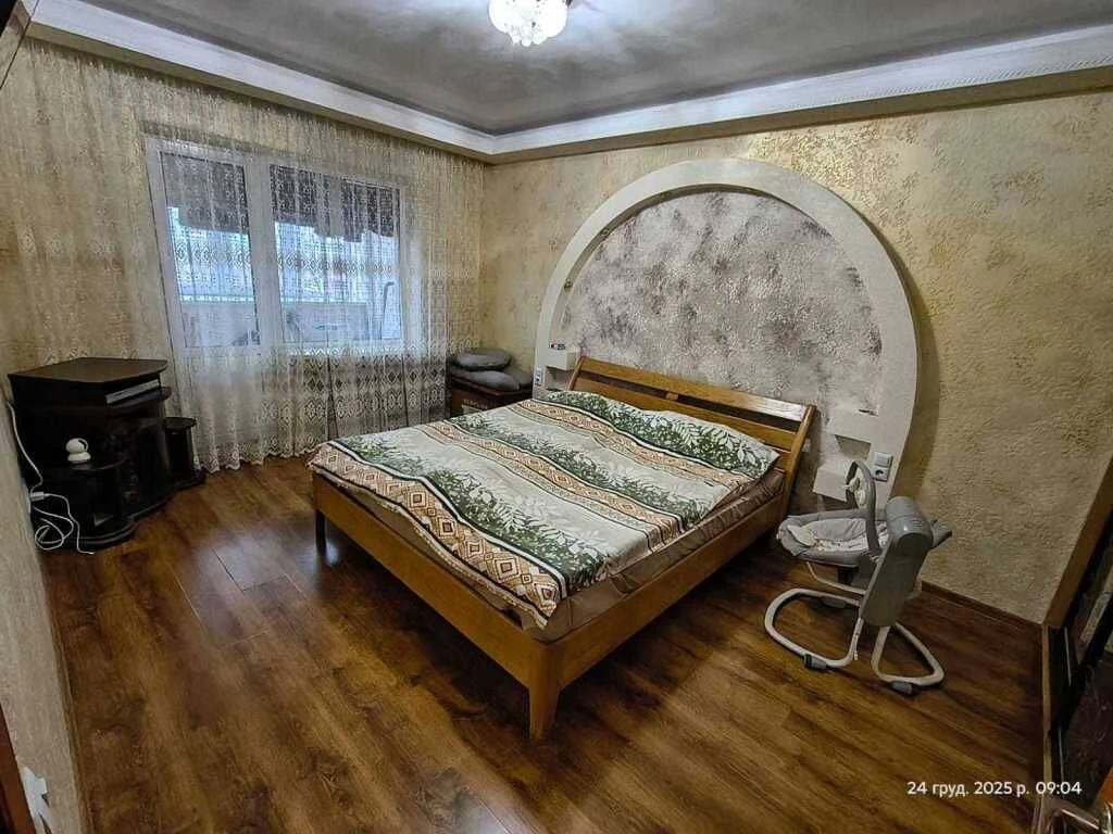 Продам 3-кімнатну квартиру, Київ, Деснянський, вулиця Марини Цвєтаєвої