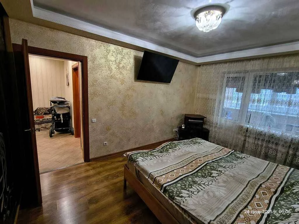 Продам 3-кімнатну квартиру, Київ, Деснянський, вулиця Марини Цвєтаєвої