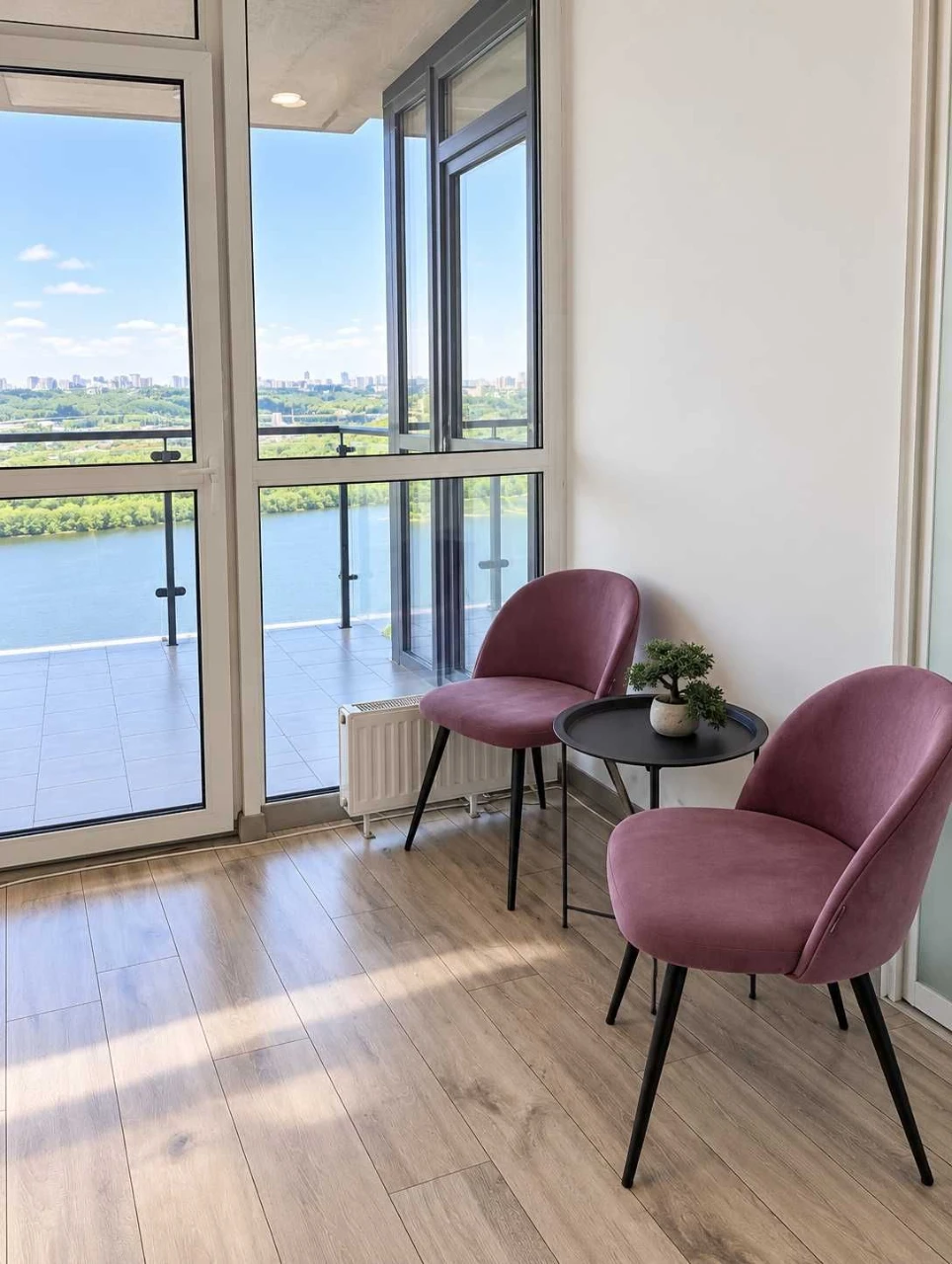 Продаж видової квартири 101,4 м² ЖК «Зарічний», метро Славут
