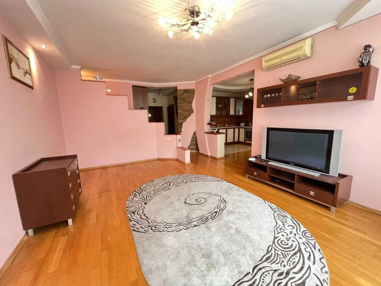 Sale of 2-room apartment on Mykola Bazhan Avenue 14 (Kyiv, Darnyc')