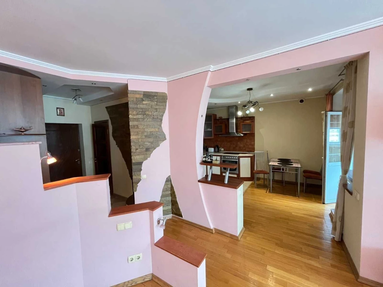 Sale of 2-room apartment on Mykola Bazhan Avenue 14 (Kyiv, Darnyc')