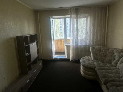 Квартира. Киев, улица Тетянинская