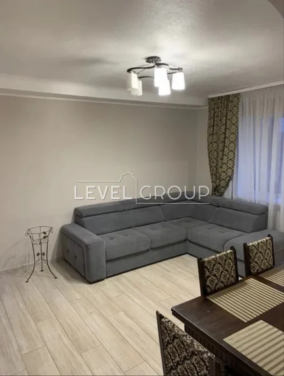 Продаж 3-кімнатної квартири біля метро  Берестейська  Берест