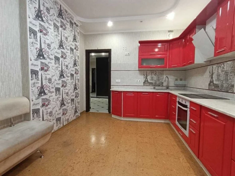 2-кімнатна квартира, Драгоманова, 2Б — 73,2 м² з чудовим ремонтом