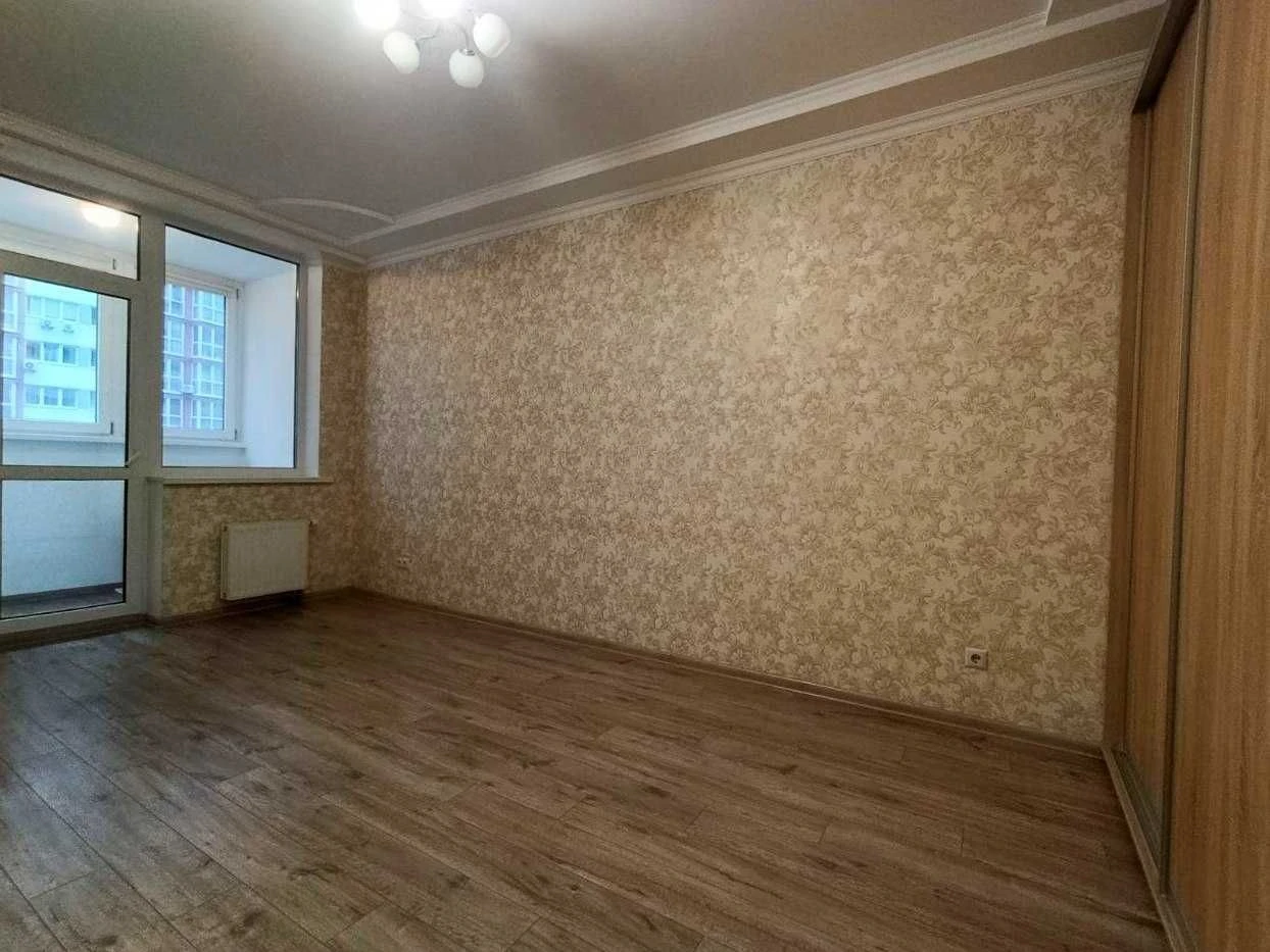 2-bedroom apartment on Dragomannova, 2B — 73.2 m² with excellent renovation