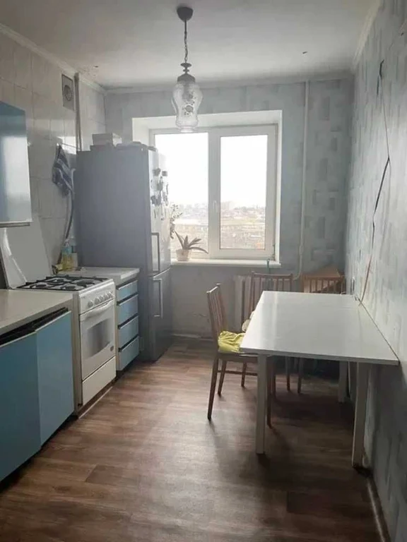 Продаётся 3-комнатная квартира Чешка, начало проспекта Слобожанс