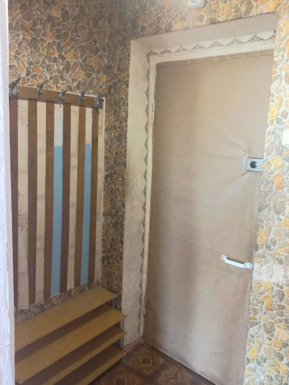 М.Холодная Гора, продам 1 комн.квартиру, ул.Новый Быт 35,Hg1