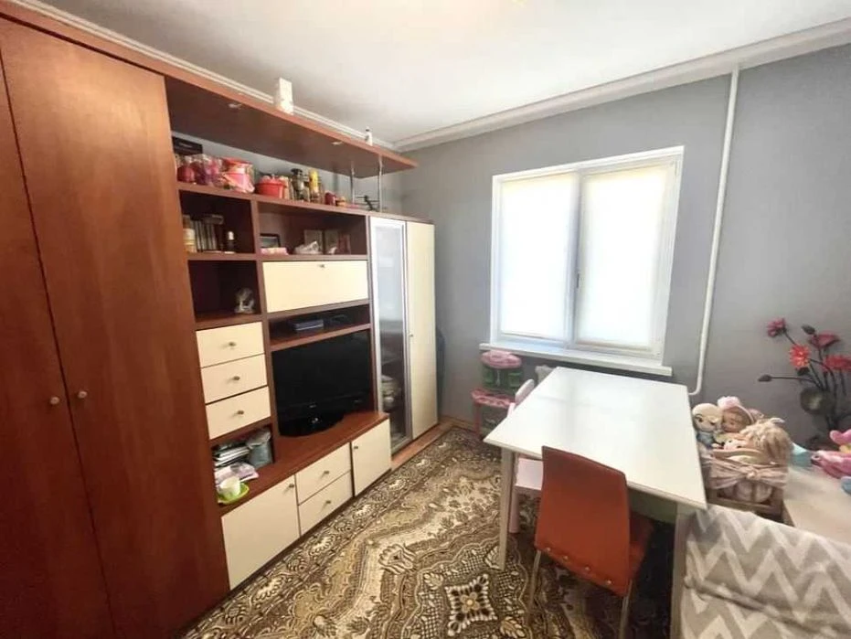 2х кімнатна квартира з Ремонтом на Озерній, 4й поверх, 52м2,