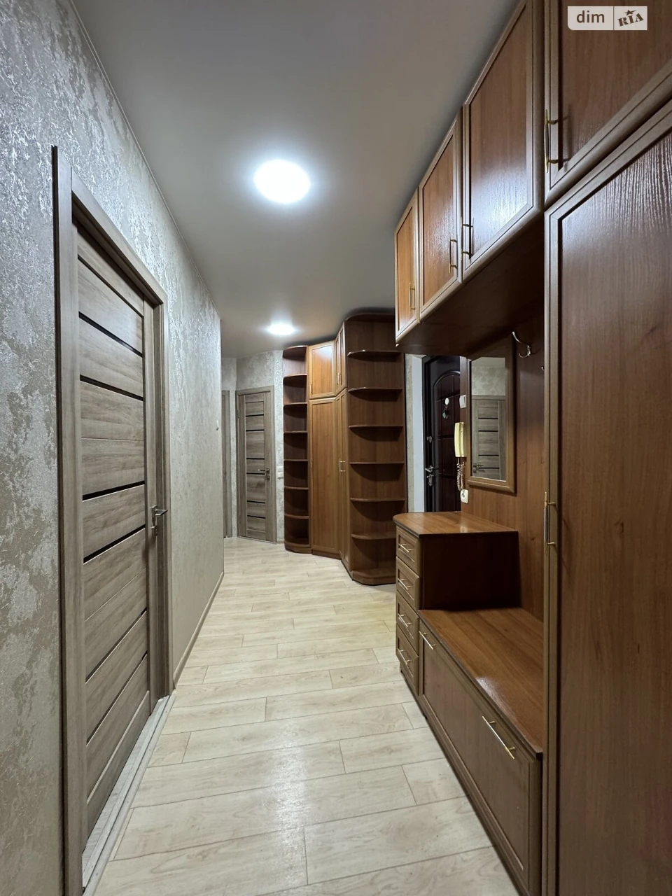 Long-Term Rental Apartment Levnevsky