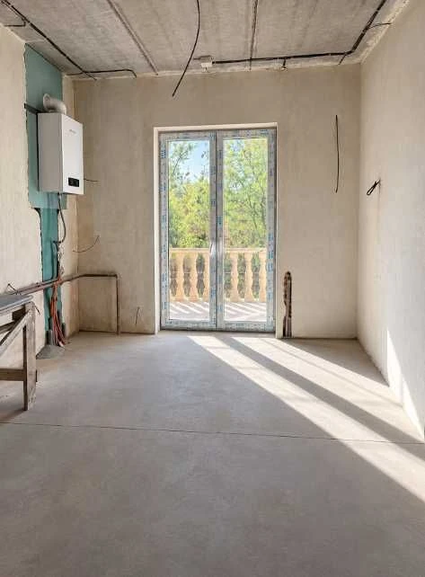 Large Euro 2-room apartment, PARTIAL RENOVATION, 2% registration