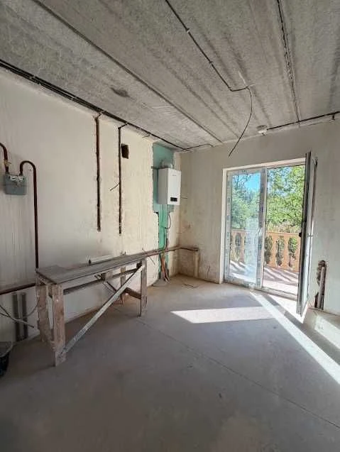 Large Euro 2-room apartment, PARTIAL RENOVATION, 2% registration