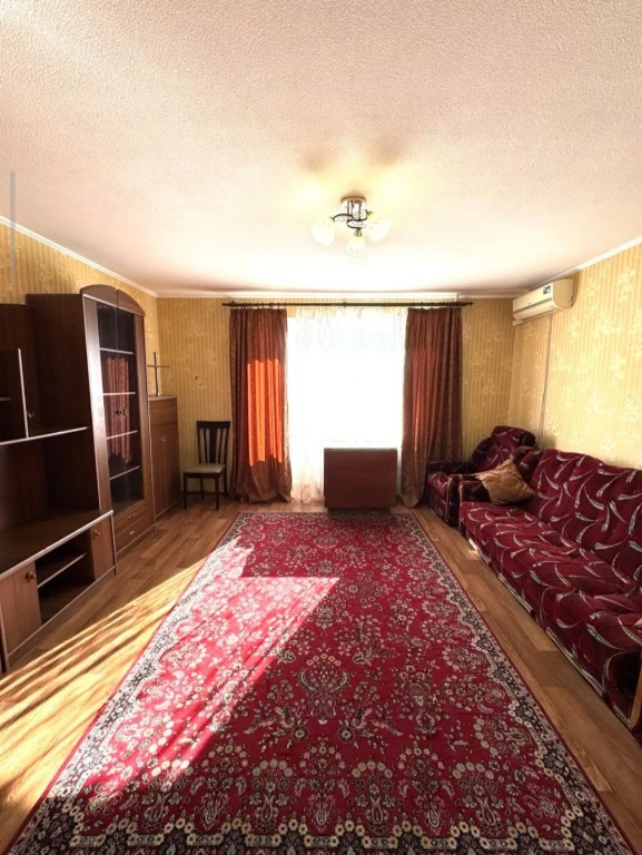 Sale of a 3-room apartment in Svichtodymyr