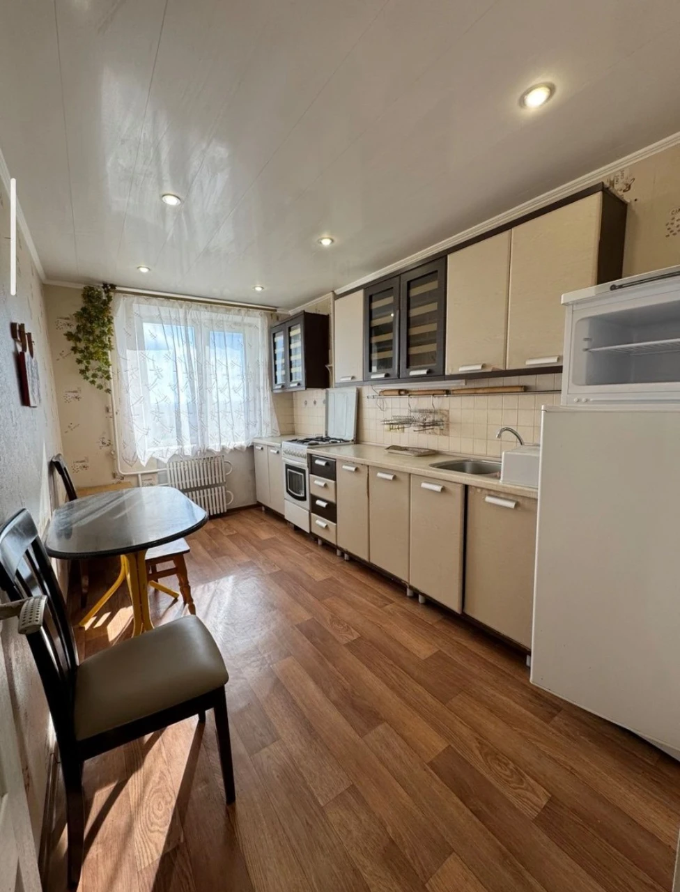 Sale of a 3-room apartment in Svichtodymyr