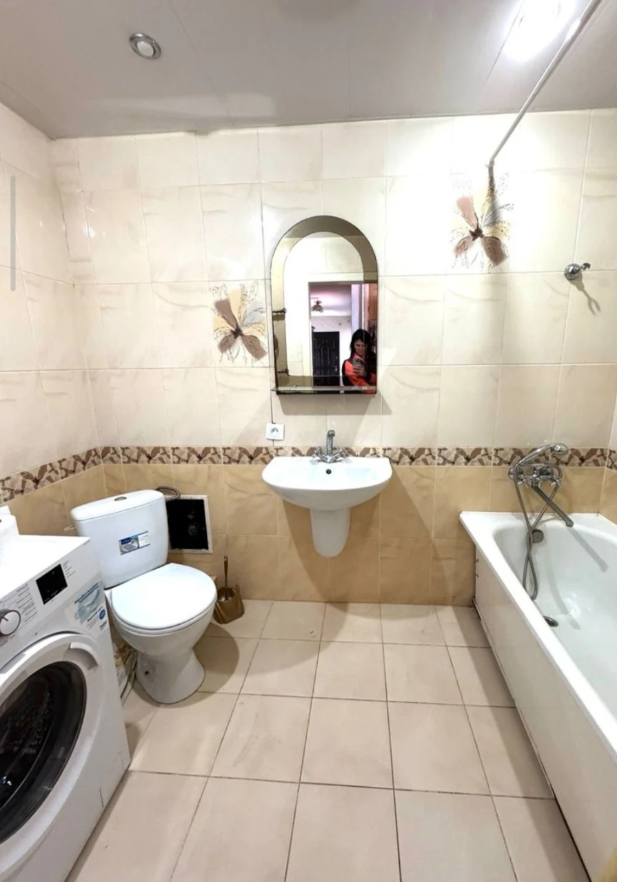 Sale of a 3-room apartment in Svichtodymyr