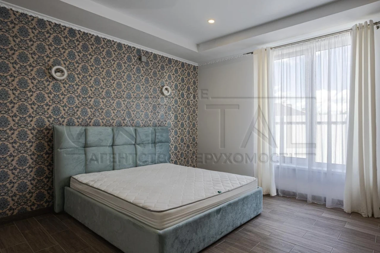 Будинок 3 кімнати, 150м², Вишгород, з паркінгом