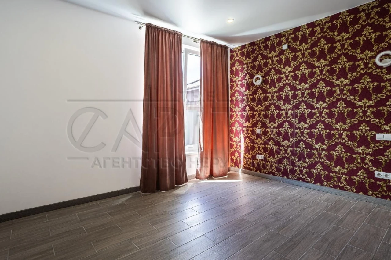 Будинок 3 кімнати, 150м², Вишгород, з паркінгом