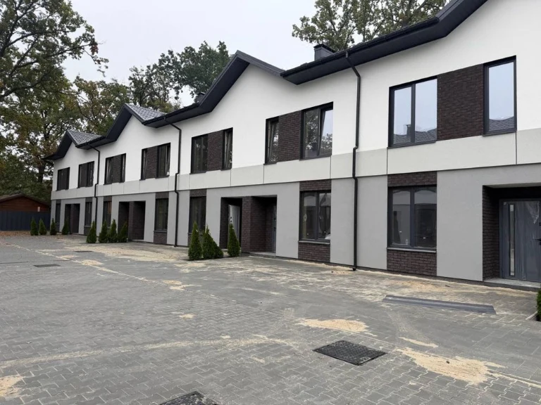Townhouse in Irpin from developer, 91 sq m², gas