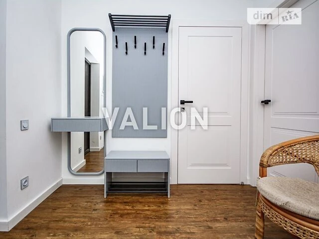 Sale of 1-room apartment 46.3 sq. m. on Knyazya Romana Mstislava Street