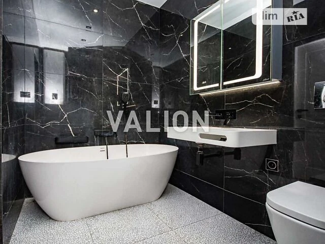 Sale of 1-room apartment 46.3 sq. m. on Knyazya Romana Mstislava Street