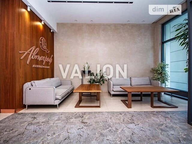 Sale of 1-room apartment 46.3 sq. m. on Knyazya Romana Mstislava Street
