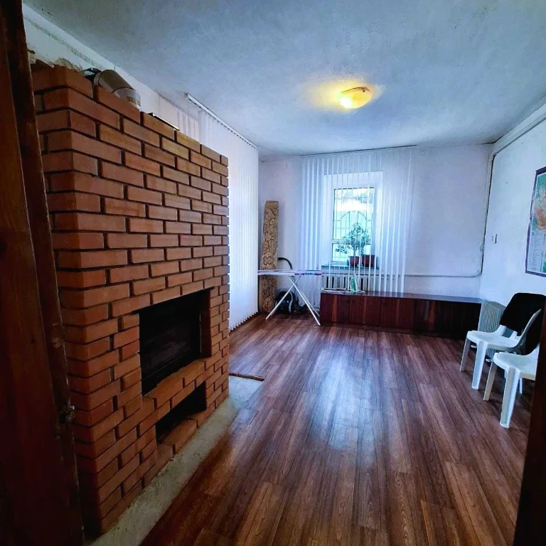 For Sale: Two-Family House, 90 sq m, Kalinova District
