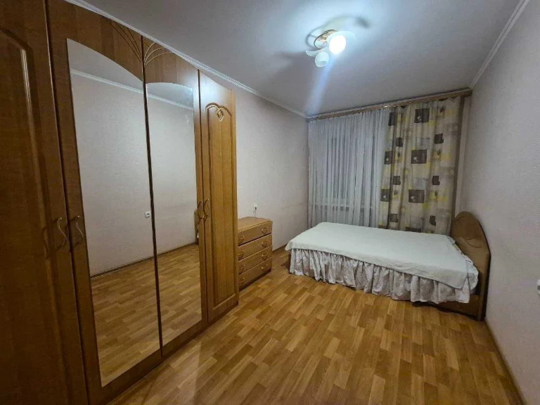 Sale of a 2-bedroom apartment on Krasnova Street — 47.1 m², gas