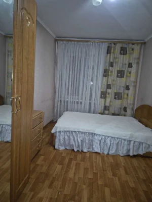 Продаж 2-кімнатної квартири на вул. Краснова — 47,1 м², газ,