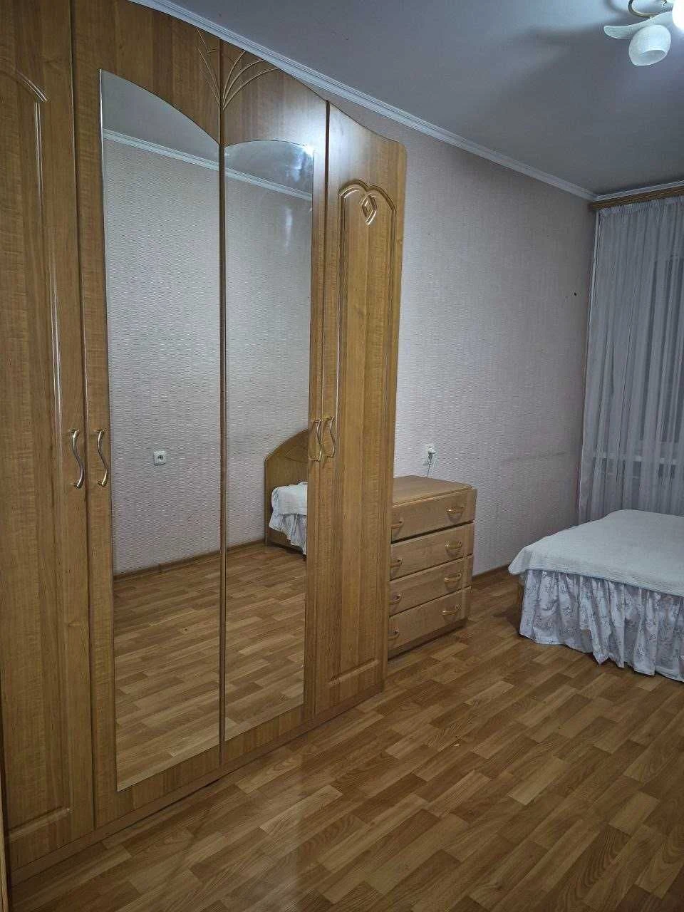 Продаж 2-кімнатної квартири на вул. Краснова — 47,1 м², газ,