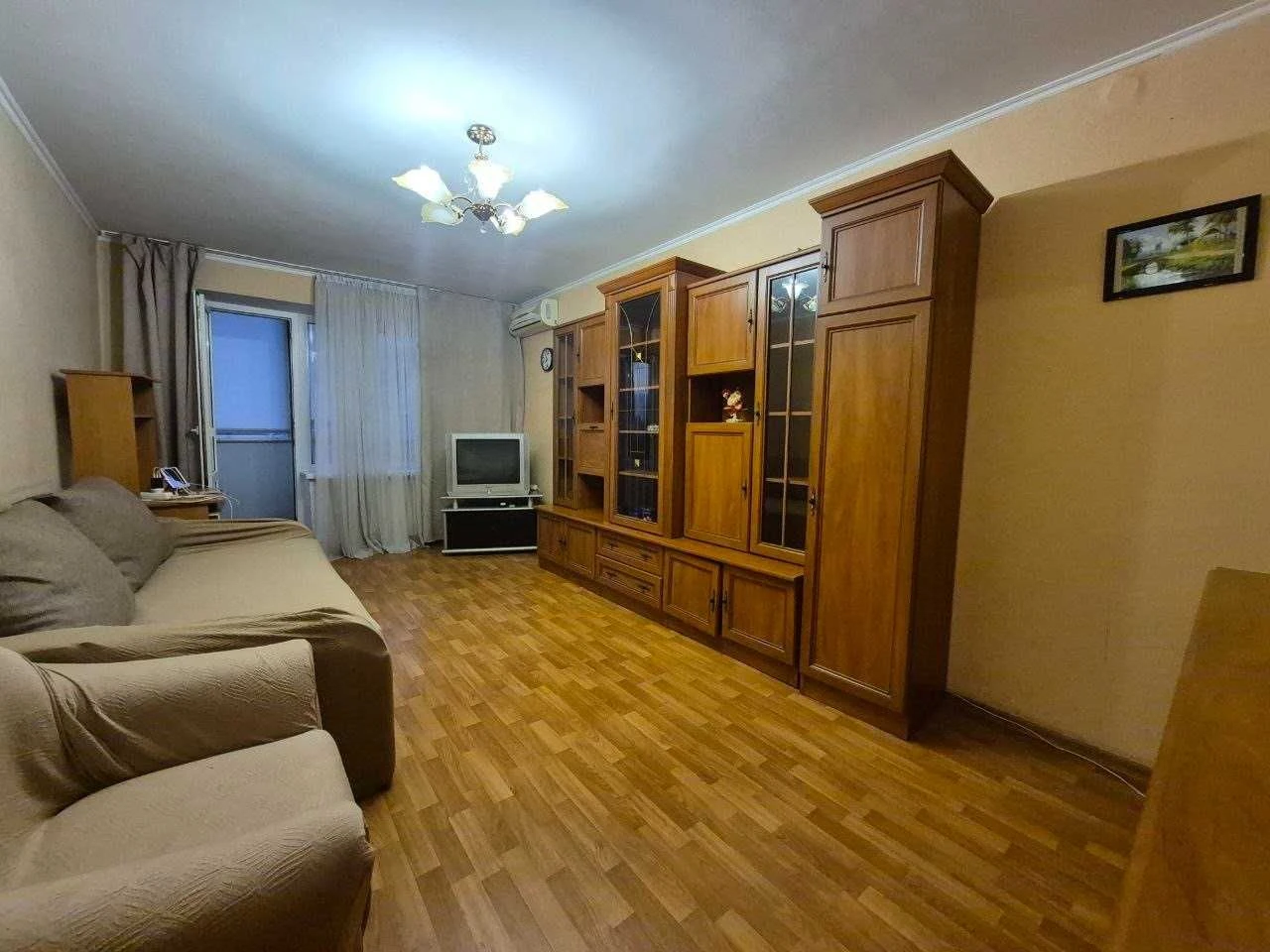 Продаж 2-кімнатної квартири на вул. Краснова — 47,1 м², газ,