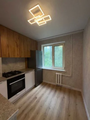 2к.квартира, Алмазний,  50м2, свіжий євроремонт