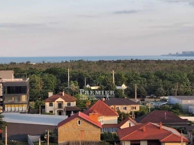Продається простора 1-кімнатна квартира площею 45 м² у сучас
