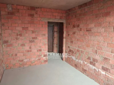 Продається простора 1-кімнатна квартира площею 45 м² у сучас