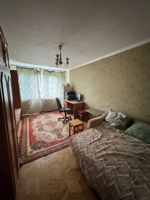3 rooms on вул. 28 Brigadi. Kotvського.