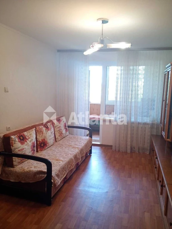 2-bedroom apartment 44.3 sq m on Dobrovol'skogo Street. Renovated.