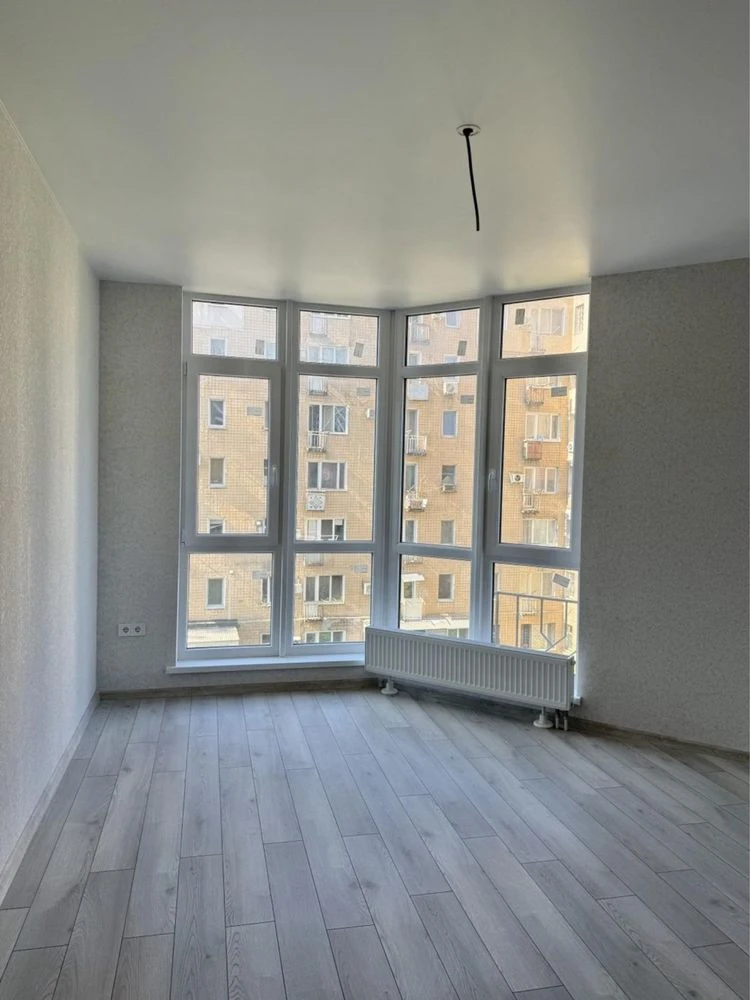 For sale 2-room apartment renovated in a new building on Twir