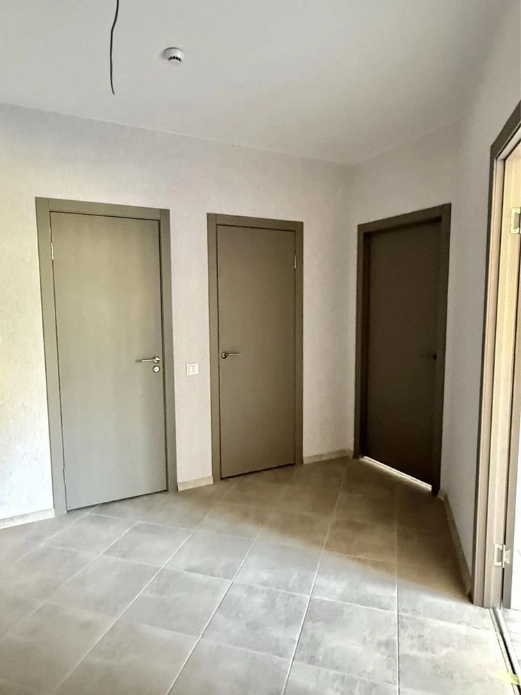 For sale 2-room apartment renovated in a new building on Twir