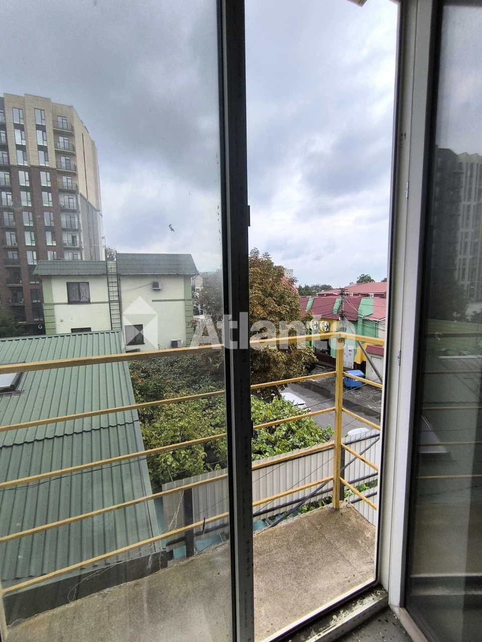 One-bedroom apartment in a new low-rise building on Fontan Street