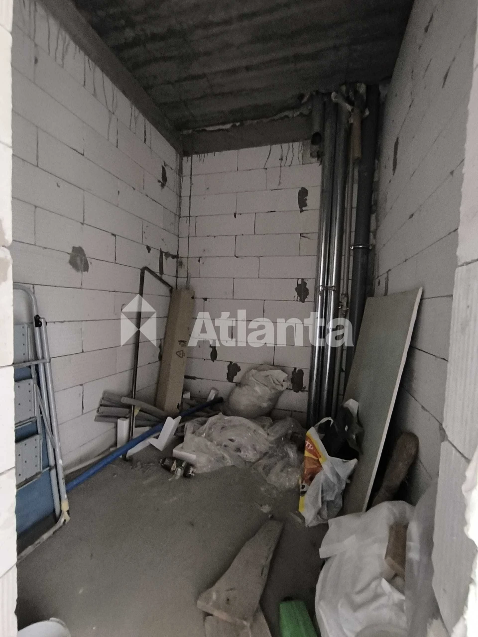 One-bedroom apartment in a new low-rise building on Fontan Street