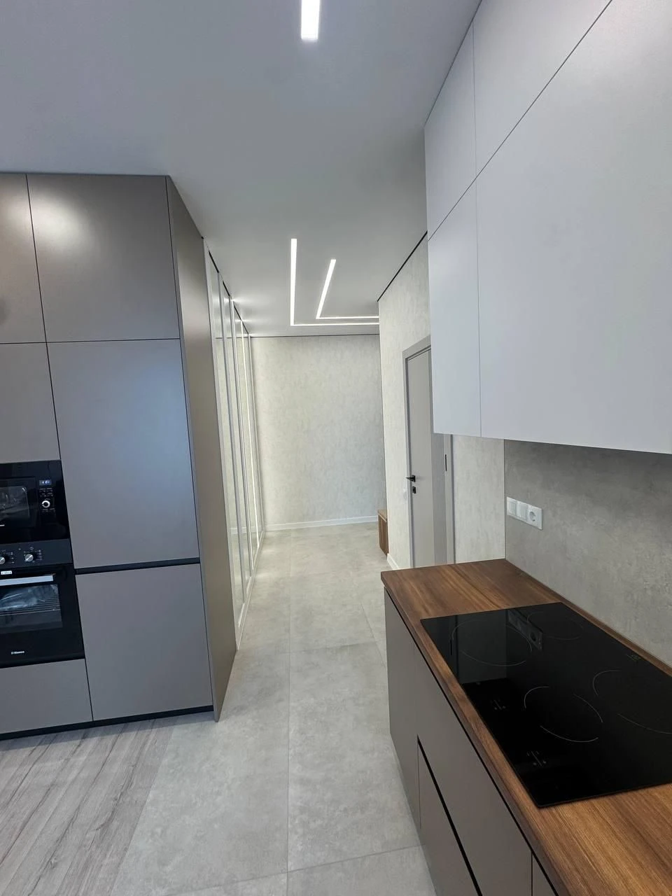 Продам 2 кімн. квартиру з ремонтом та меблями у KADORR CITY